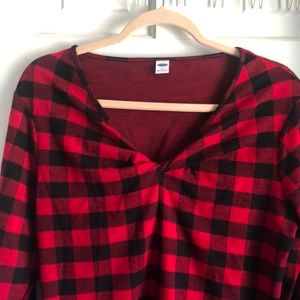 Old Navy Buffalo Plaid V Neck Top Size Large